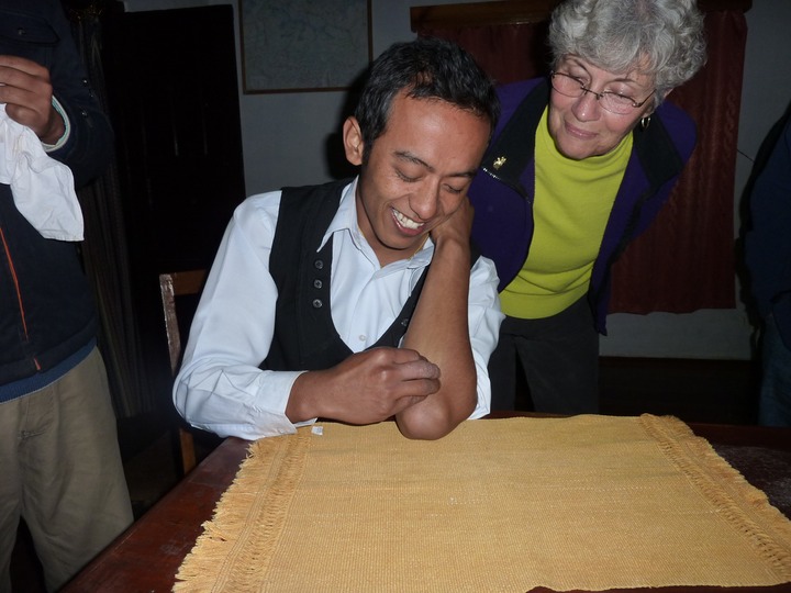 Charlotte is watching this trick to figure it out